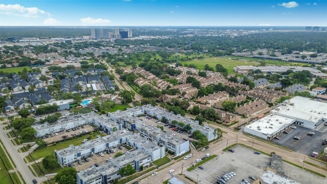 Building Photo - 781 Country Pl Dr
