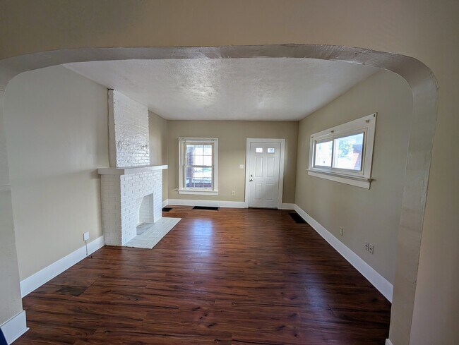 Building Photo - 704 Kolping Ave