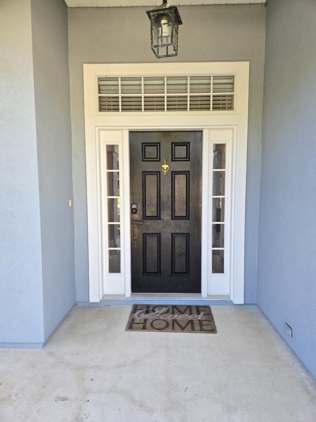 Building Photo - 637 Grand Parke Dr