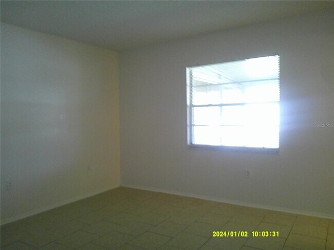 Building Photo - 71 Lake Villa Way