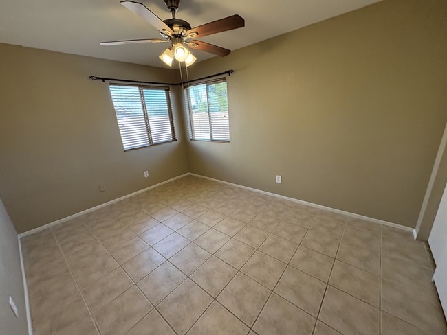 Building Photo - Eastside 3 bedroom 2 bath move in ready