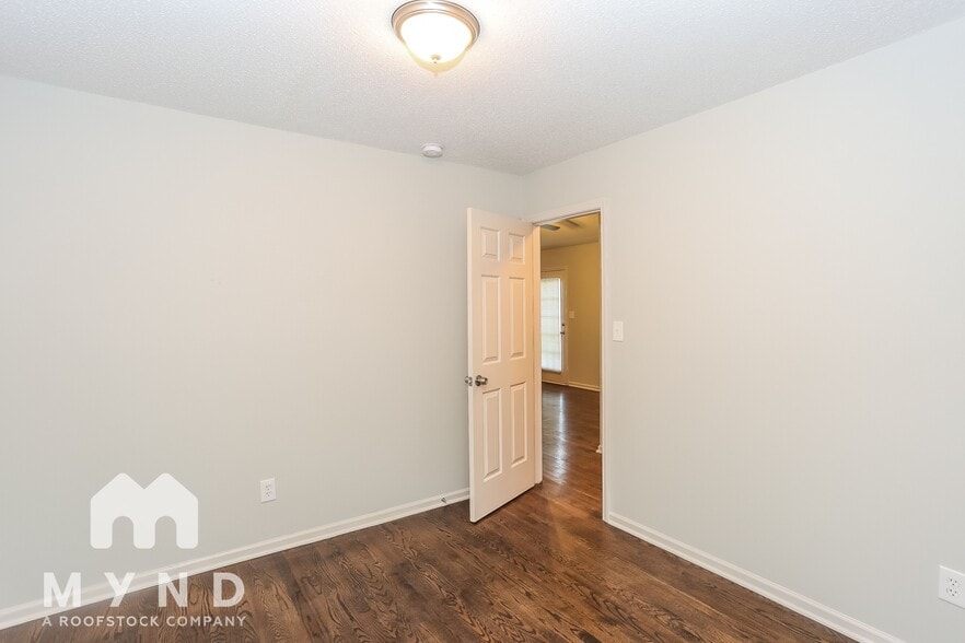 Building Photo - 4014 Old Glory Dr