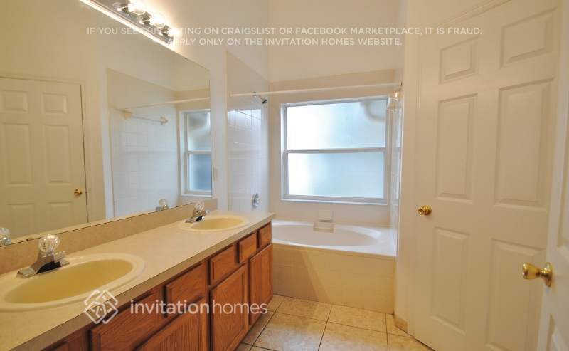 Building Photo - 2802 Wilshire Rd