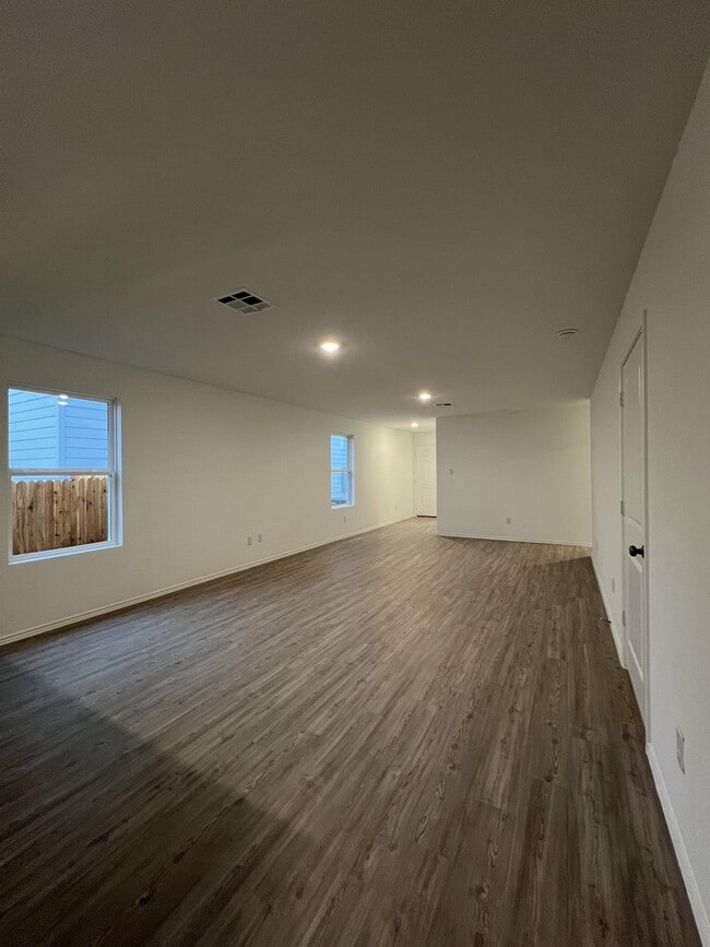 Building Photo - 9904 Wye Ml