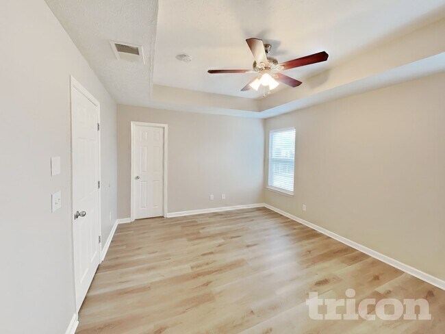 Building Photo - 1811 Packard Ct