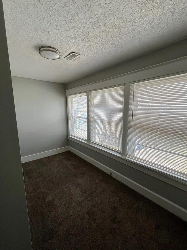 Building Photo - 3418 Clifton St