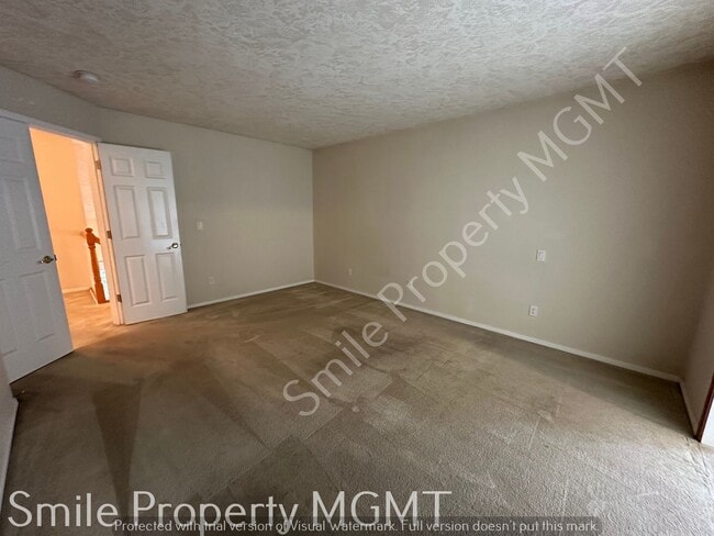 Building Photo - single house