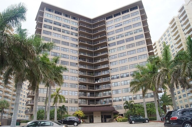 Building Photo - 3800 Galt Ocean Dr