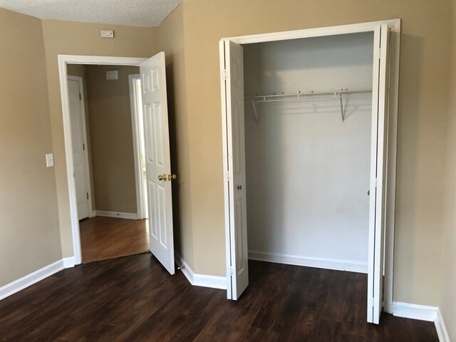 Building Photo - 9 Barons Way