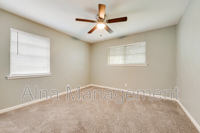 Building Photo - 3332 Mesquite Rd