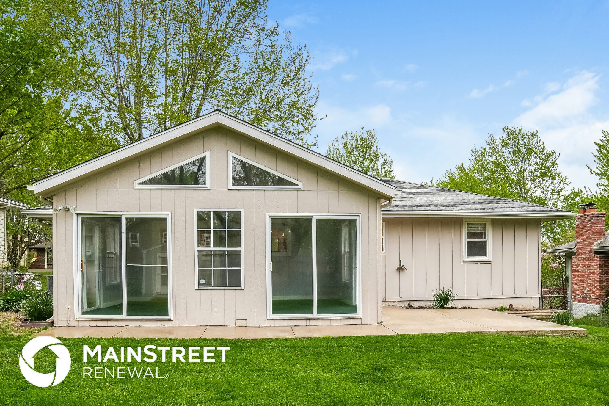 Building Photo - 2420 NW 4th St