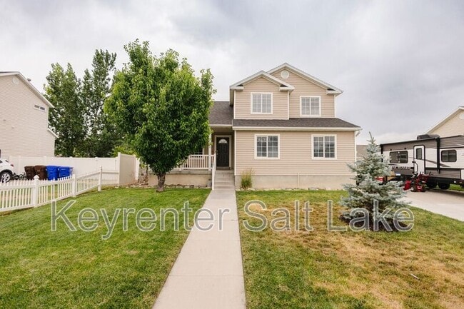 Primary Photo - 1348 E Hawk Way