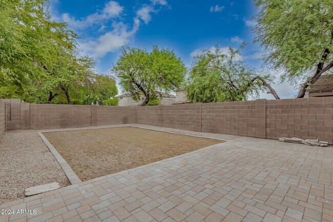 Building Photo - 1371 S Boulder St