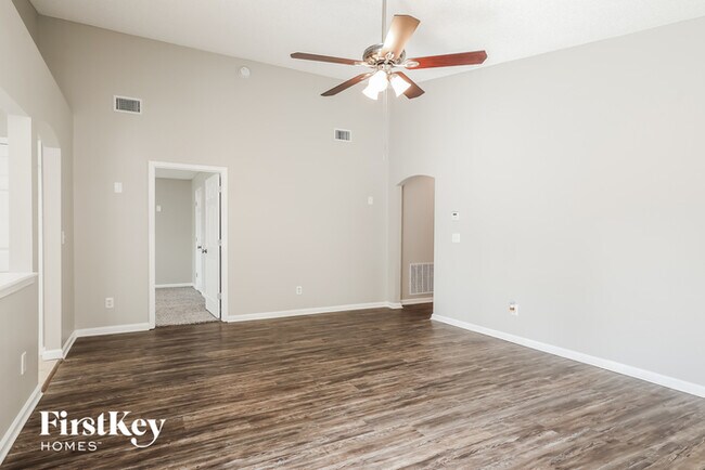 Building Photo - 3046 Wavering Ln