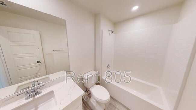 Building Photo - 561 Winchester Dr