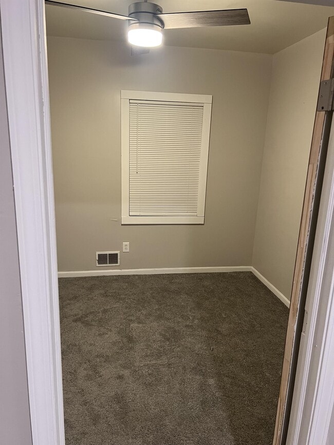 Primary Photo - 17801 Marx St