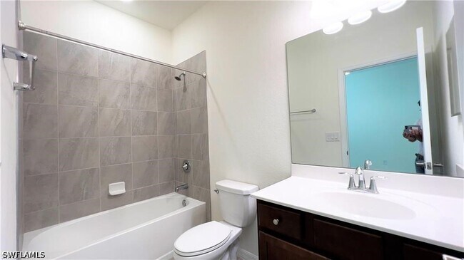 Building Photo - 14060 Vindel Cir