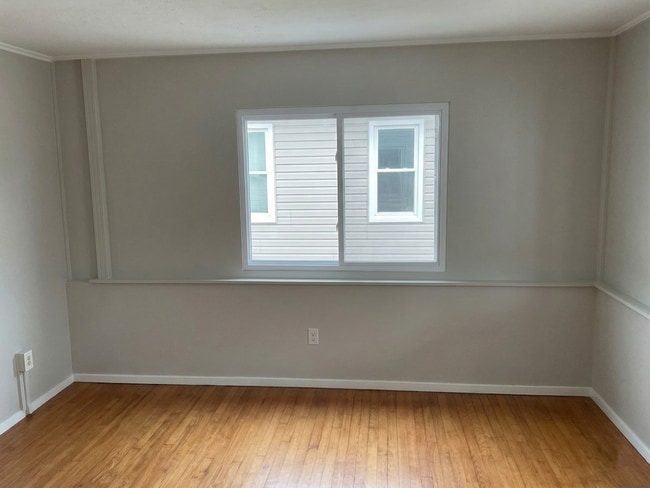 Building Photo - 222 Bellfield Ave