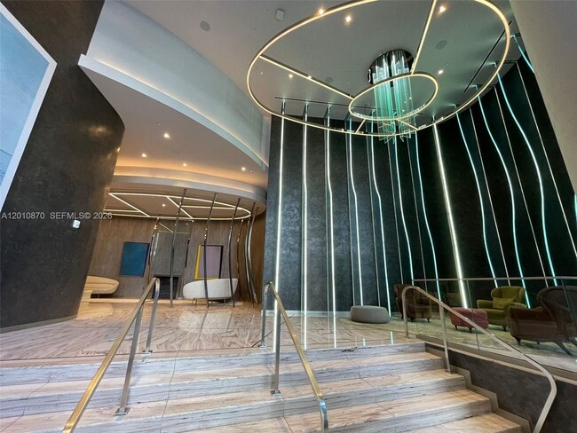 Building Photo - 1000 Brickell Plaza