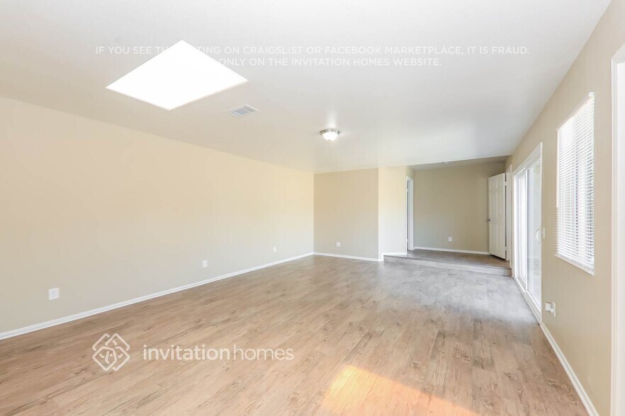Building Photo - 12761 Harlow Ave