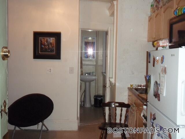 Building Photo - 55 Park Dr