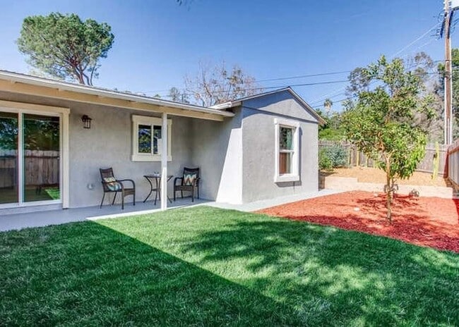 Building Photo - 4461 Scenic Ln