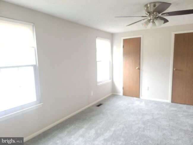 Building Photo - 7475 Lone Star Rd