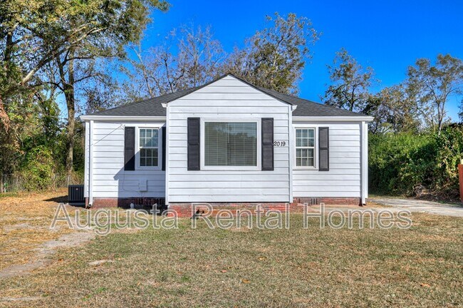 Primary Photo - 2019 Roosevelt Dr