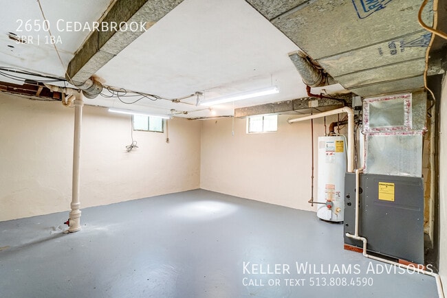 Building Photo - 2650 Cedarbrook-