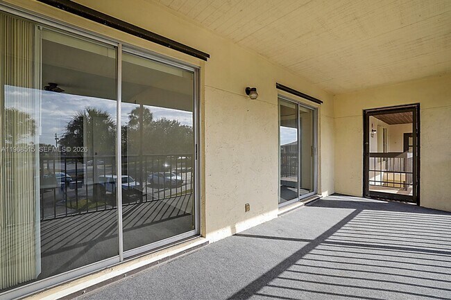 Building Photo - 6327 Chasewood Dr