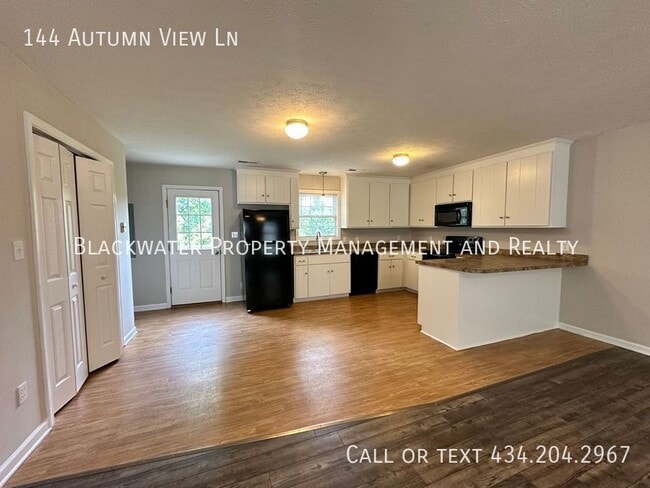 Building Photo - 144 Autumn View Ln