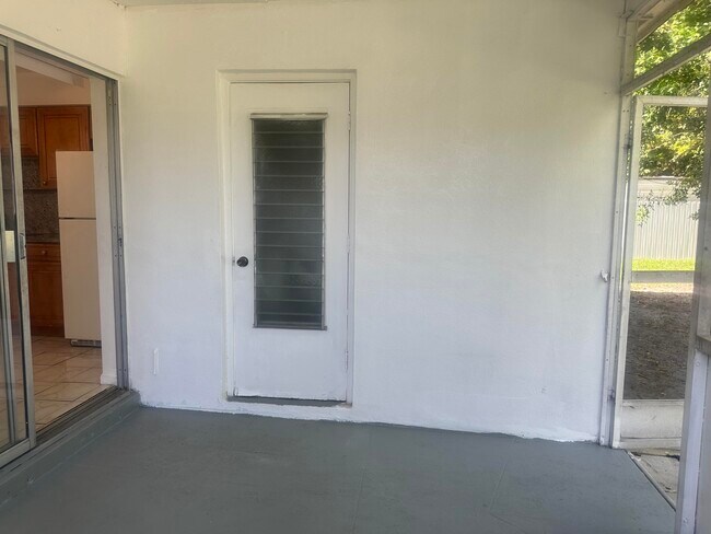 Building Photo - 4120 NW 39th Ave