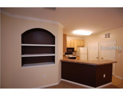 Building Photo - 10021 Courtney Palms Blvd