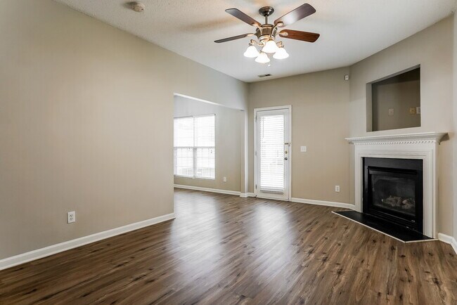 Building Photo - 4449 Snowcrest Ln