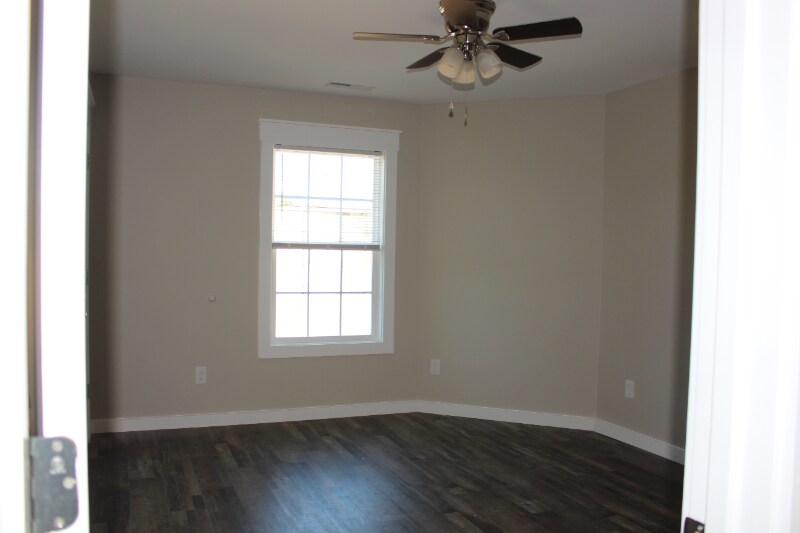 Building Photo - 109 Buster Ln