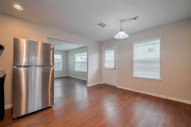Building Photo - 6026 Stockholm Ct
