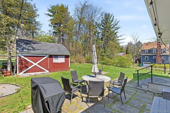 Building Photo - 17 Cottage Pl