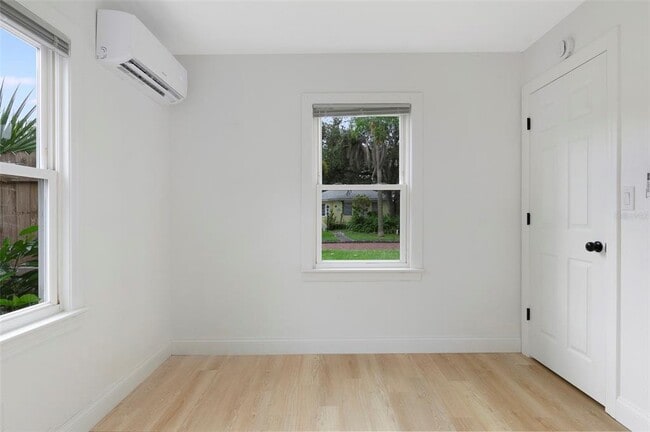 Building Photo - 4127 3rd Ave N