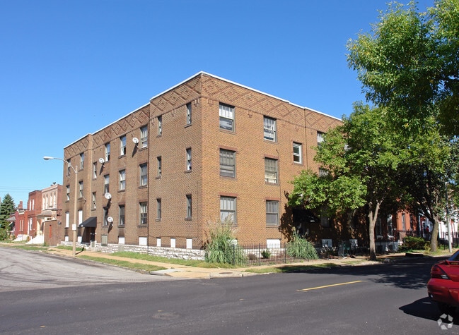 Primary Photo - 3225 Arsenal St