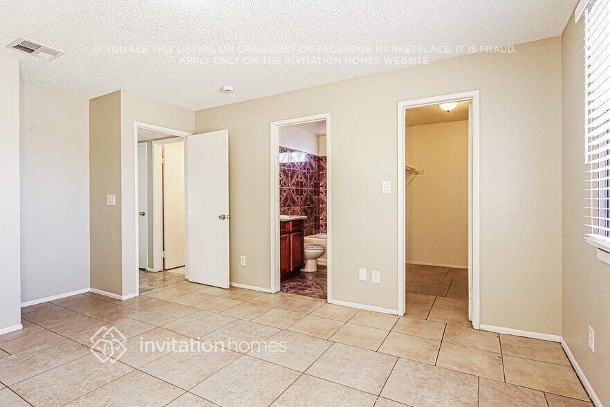 Building Photo - 6055 S 42nd St