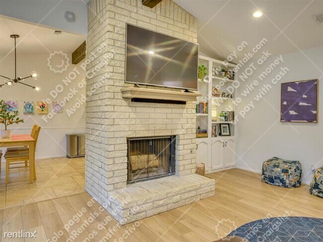 Building Photo - 4908 Dry Oak Trail