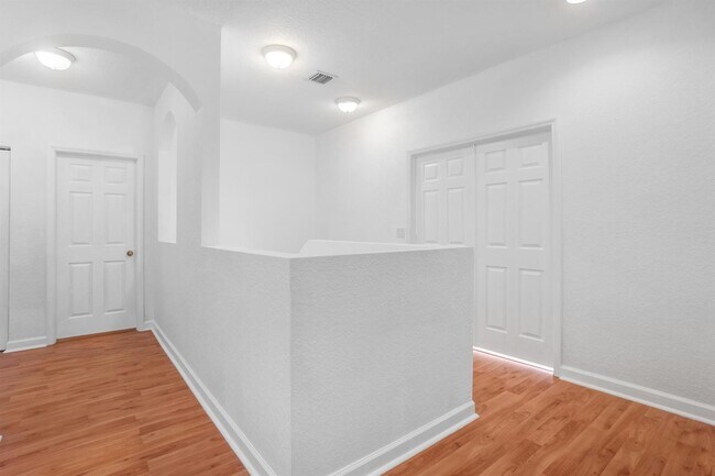 Building Photo - 9002 SW 214th Ln