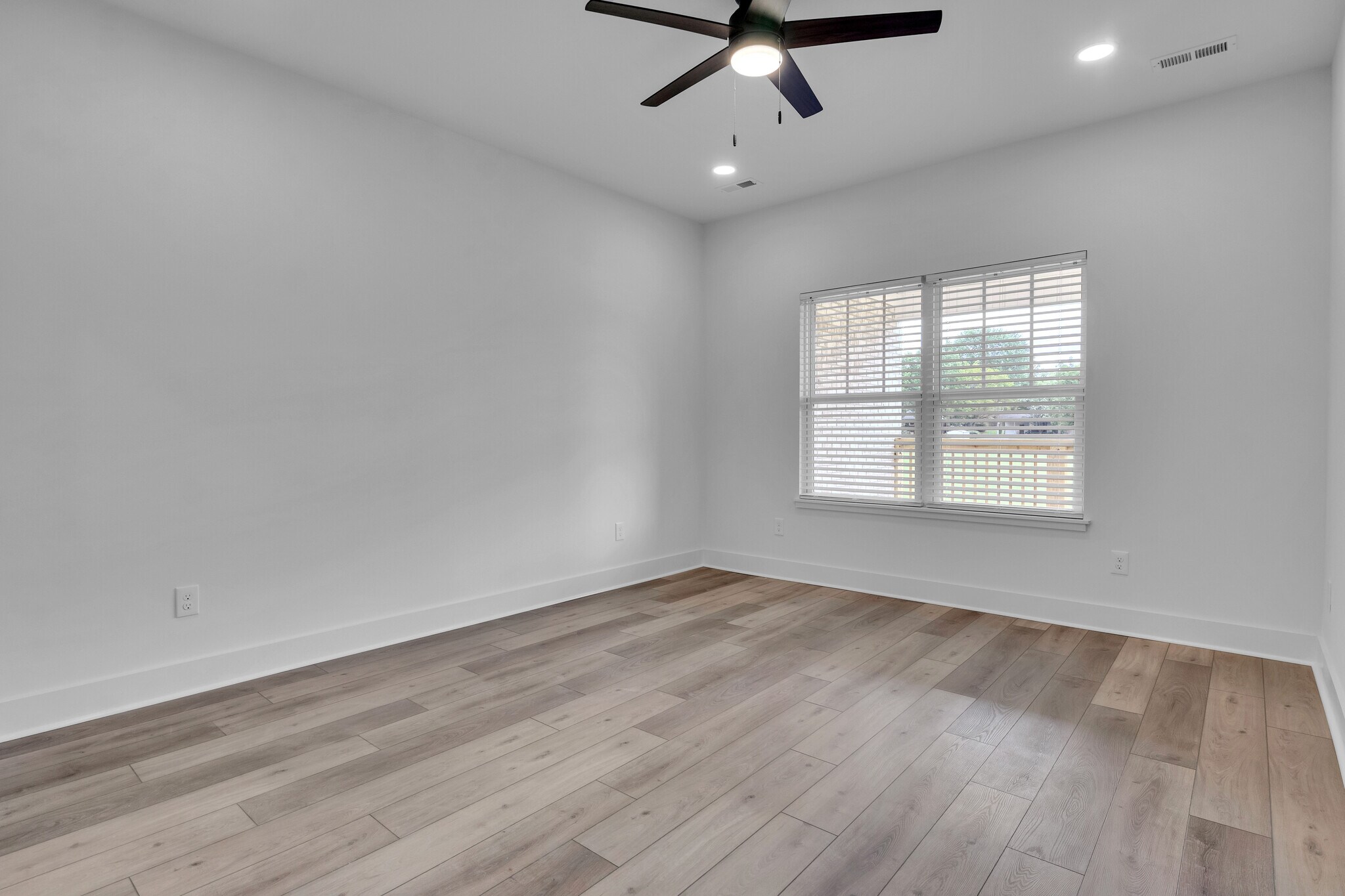 Building Photo - 7413 Westridge Dr