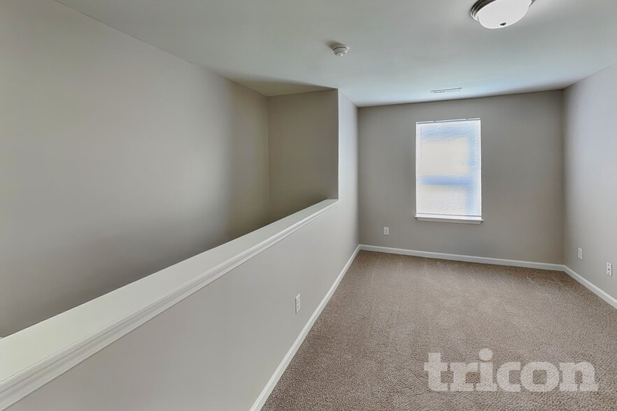 Building Photo - 9415 Bradstreet Commons Way