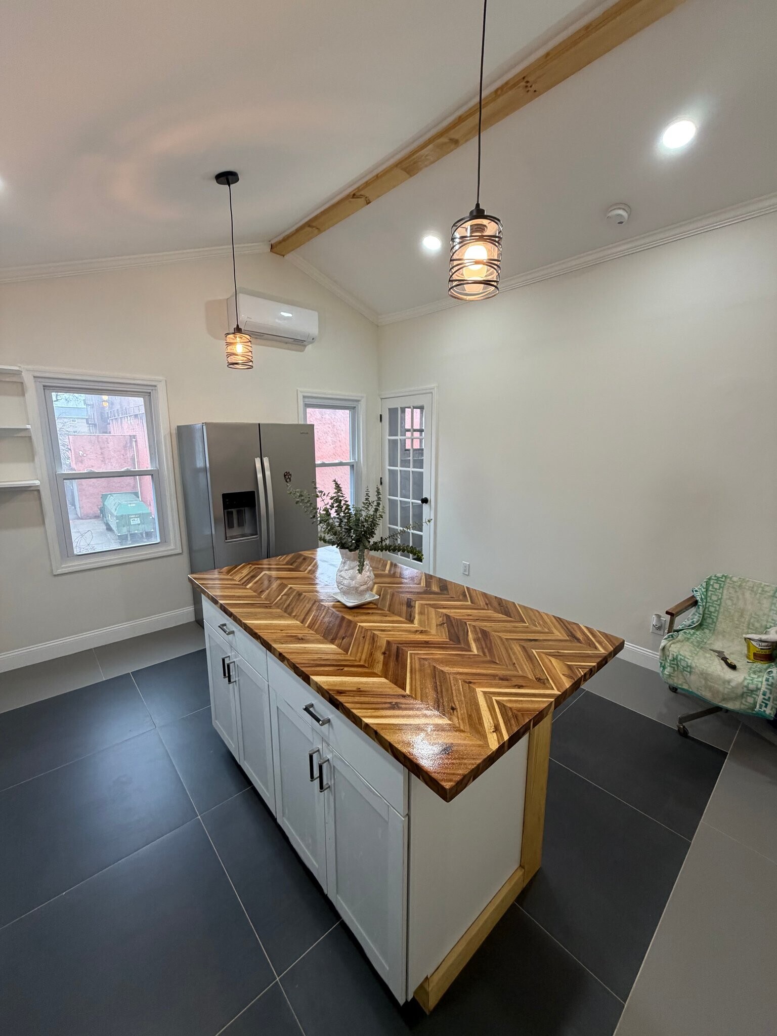 Building Photo - 39 Jackson St