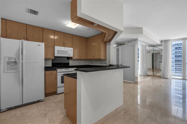 Building Photo - 801 Brickell Key Blvd