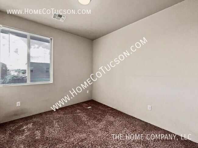 Building Photo - 2808 N Silkie Pl