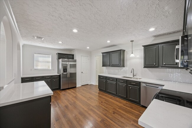 Building Photo - 22831 Merrymount Dr