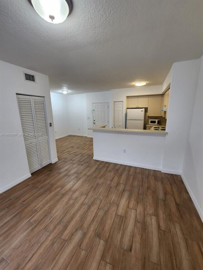 Building Photo - 11060 SW 196th St