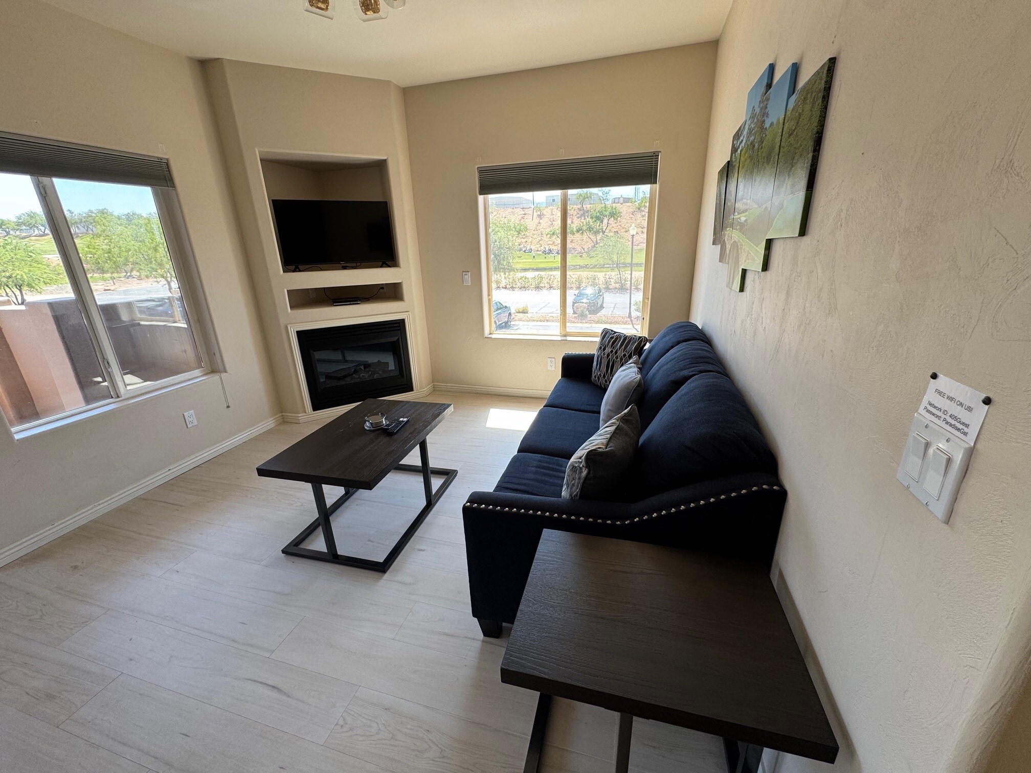 Building Photo - 400 Paradise Pky